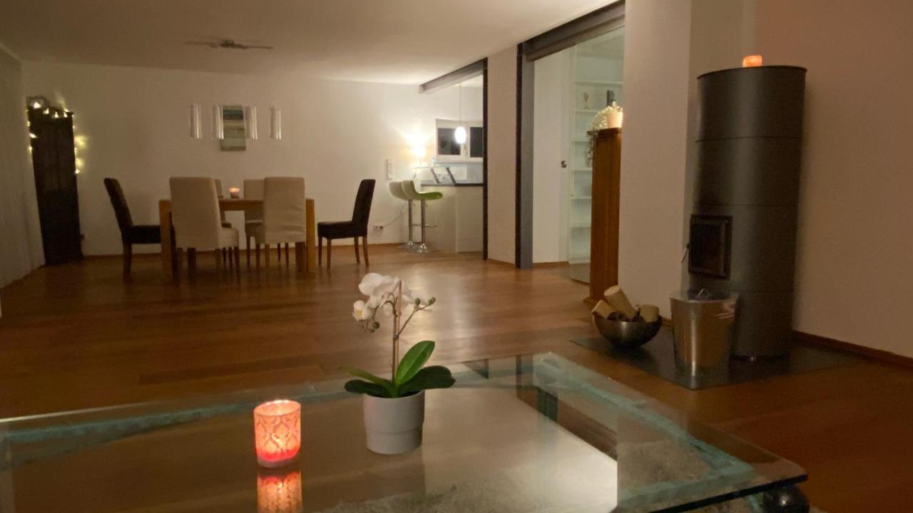 Fewo Luxus Wohnung Im Eigenen Ferienhaus, 120 Qm, Naehe Regensburg Mit Balkon, Terrasse & Garten, Gute Zuganbindung Laaber Ngoại thất bức ảnh
